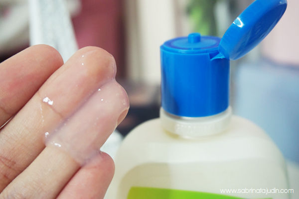 Sữa rửa mặt cho da nhạy cảm 0% chất tạo bọt mang lại cảm giác sạch thoáng, tươi mát cho da